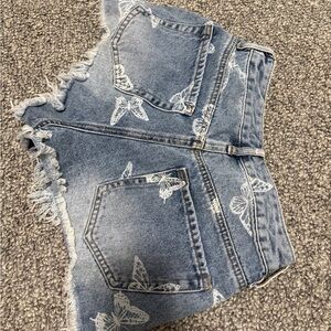 Pacsun Butterfly Print Distressed Denim Shorts - Light Blue